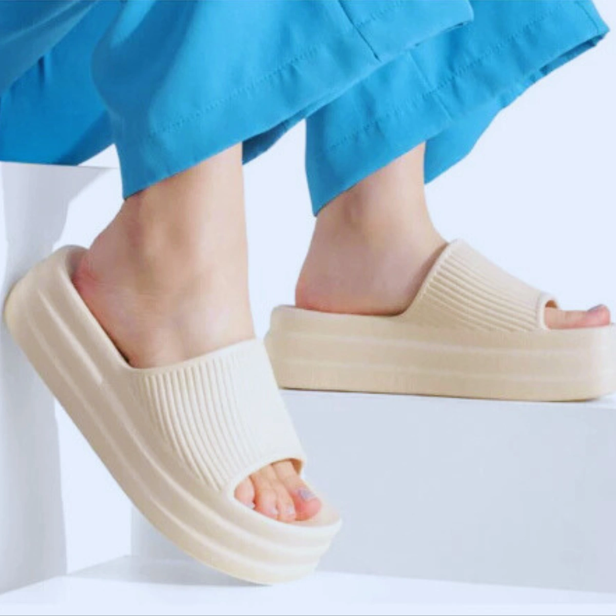 Chinelo Feminino Slide Nuvem Plataformas - Imagem 39